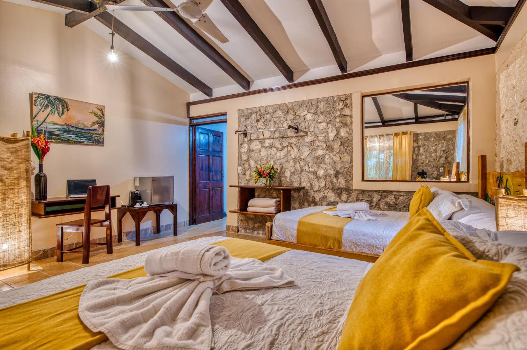 Atlantida Lodge カウイータ エクステリア 写真